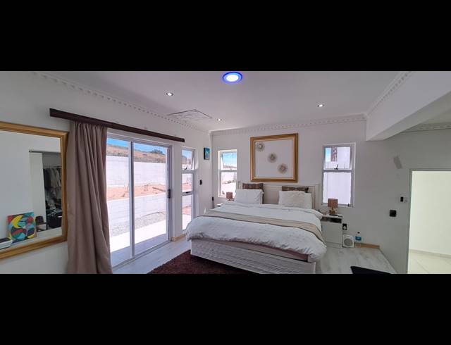 4 BEDROOM HOUSE FOR SALE IN ST HELENA VIEWS